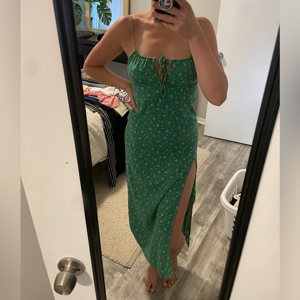 MOTEL green sun dress
